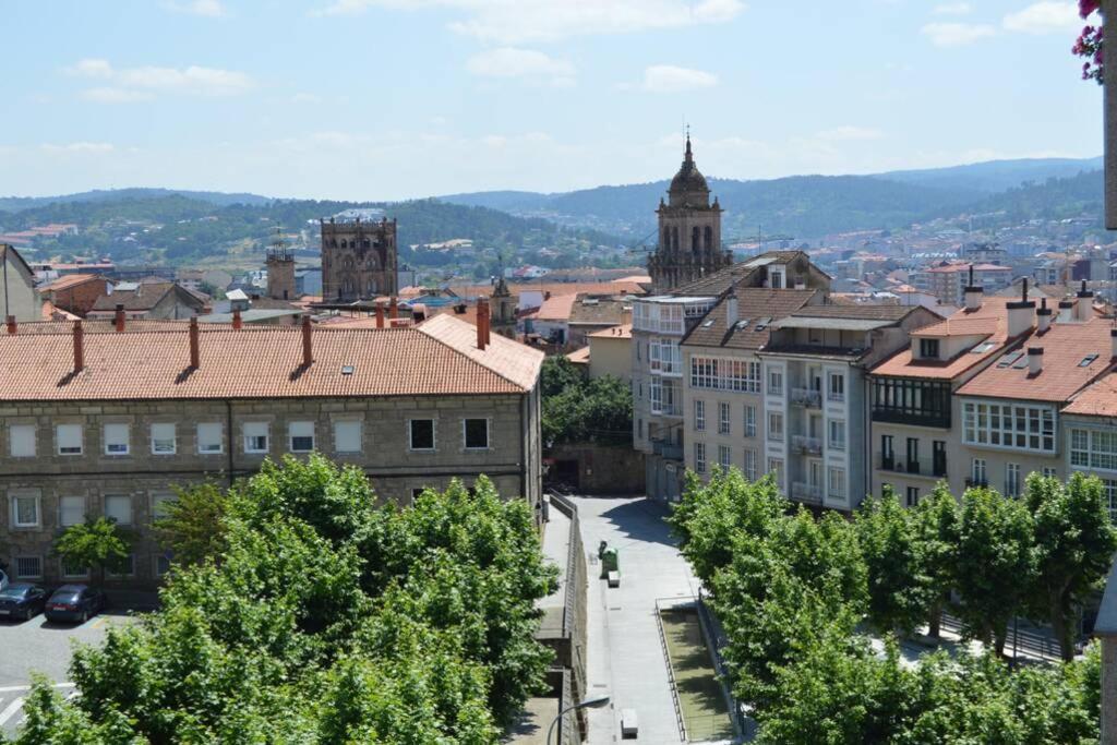 Amplio Y Luminoso Piso En El Centro De Ourense Exteriér fotografie